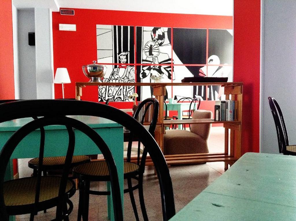 Hotel Byron Solo Per Giovani Riccione Extérieur photo